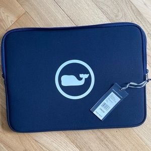 Brand new Vineyard Vines whale dot laptop case